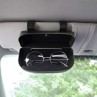 Étui de protection pour lunettes de soleil de voiture nine summer, organisateur de support de rangement pour lunettes avec fermeture magnétique et conception à double boucle à pression (noir). Avec plus de 300000 références à disposition, DIAYTAR COTE D'IVOIRE consolide sa position de leader du marché de l'e-commerce en Cote d'Ivoire. Elle est synonyme de confiance et de qualité, offrant à ses clients la possibilité de faire des achats en ligne en toute sécurité. Sa réputation est basée sur la satisfaction des clients et la constante amélioration de ses services.