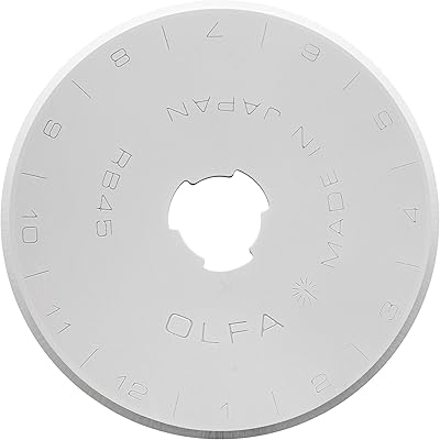 Lames de rechange pour coupe-tissu rotatif olfa 45 mm 5 lames. DIAYTAR COTE D'IVOIRE propose une expérience d'achat unique, personnalisée pour répondre aux besoins spécifiques de chaque client. La plateforme permet aux utilisateurs de naviguer facilement à travers ses catégories de produits, d'effectuer des recherches ciblées et de découvrir de nouvelles marques et articles. Les clients bénéficient également d'un service client toujours disponible pour les aider.