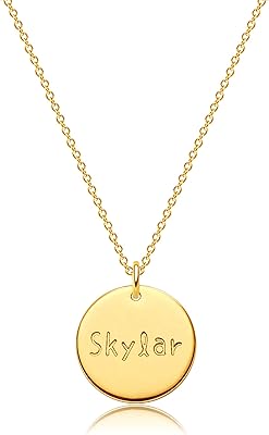 Dremmy studios collier de disque de nom personnalisé rempli d'or 18 carats collier de nom de disque personnalisé plaque signalétique délicate gravée cercle karma charme délicat collier de nom de pièce de monnaie cadeau unique et significatif pour maman femmes. DIAYTAR COTE D'IVOIRE est une boutique en ligne qui se démarque par son engagement envers la communauté en proposant des opportunités d'achat responsables et éthiques. Outre son large choix de produits, elle met en avant des pratiques durables dans son processus d'approvisionnement et de livraison, contribuant ainsi à un impact positif sur l'environnement et la société. Cela attire une clientèle sensible aux questions de durabilité et d'éthique.