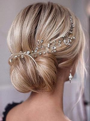Bandeau de mariage en strass et cristal argenté unicra pour mariée (17,7 pouces) (argent). DIAYTAR COTE D'IVOIRE est une boutique en ligne généraliste qui propose plus de 300 000 références de produits, répondant ainsi à tous les besoins des consommateurs ivoiriens. Située au cœur de la Côte d'Ivoire, elle est devenue la boutique en ligne leader du pays en offrant une large gamme de produits de qualité. Avec une présence en ligne solide, DIAYTAR COTE D'IVOIRE facilite les achats en ligne pour ses clients.