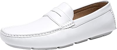 Chaussures chukka à lacets pour hommes, design décontracté classique, noir. DIAYTAR COTE D'IVOIRE est la référence pour les achats en ligne en Cote d'Ivoire, avec plus de 300000 références de produits à portée de clic. La boutique en ligne généraliste propose une grande variété de biens et de services, allant des produits alimentaires aux accessoires de mode, en passant par les produits électroniques et les articles de maison. DIAYTAR COTE D'IVOIRE est la destination incontournable pour les consommateurs ivoiriens qui recherchent la commodité et la flexibilité de l'achat en ligne.