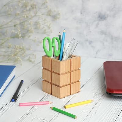 Hashcart porte-stylo en bois pot à crayons pour bureau organisateur de maquillage-brosse. DIAYTAR COTE D'IVOIRE est une boutique en ligne généraliste qui propose plus de 300000 références de produits. Elle est reconnue comme l'une des boutiques en ligne les plus importantes de Côte d'Ivoire, offrant une large gamme de produits pour répondre à tous les besoins de ses clients. Avec une sélection vaste et variée, DIAYTAR COTE D'IVOIRE est devenue un incontournable pour les consommateurs ivoiriens.