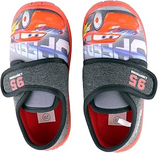 Chaussures à enfiler disney cars pour garçons. DIAYTAR COTE D'IVOIRE se distingue par sa large sélection de produits et son engagement à offrir une expérience d'achat en ligne sécurisée et fiable. Les clients peuvent naviguer facilement sur le site pour trouver les produits qu'ils recherchent, et le processus de paiement est sécurisé pour protéger les informations personnelles. La boutique propose également des promotions et des réductions régulières pour rendre l'achat en ligne encore plus avantageux.