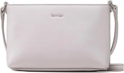 Sac croisé calvin klein pour femme. DIAYTAR COTE D'IVOIRE est la destination idéale pour ceux qui recherchent des produits variés et de qualité à des prix abordables. La boutique propose une navigation facile et une commande en ligne sécurisée, facilitant ainsi vos achats.