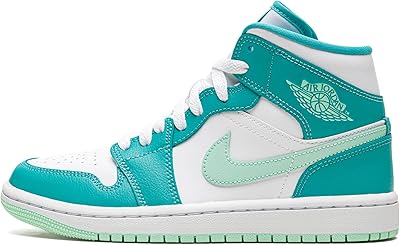Air jordan 1 mid dv2229 300 wmns - noir 8w. La boutique en ligne DIAYTAR COTE D'IVOIRE mise sur l'innovation et la qualité pour offrir une expérience d'achat en ligne exceptionnelle. Avec une plateforme de paiement sécurisée et des options de livraison flexibles, les clients peuvent acheter en toute confiance. De plus, la boutique propose régulièrement des promotions et des offres spéciales pour aider les clients à économiser de l'argent.