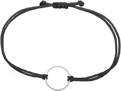 Bracelet rond en argent et noir pour bijoux selfie (taille réglable) bracelet d'amitié fait à la main, bijoux élégants pour femmes et filles, emballé dans un cadeau, réglable, métal, oh_steen. En tant que leader du commerce en ligne en Côte d'Ivoire, DIAYTAR COTE D'IVOIRE continue de innover et d'améliorer son offre pour répondre aux besoins changeants de ses clients. Avec plus de 300000 références disponibles, la boutique en ligne offre une expérience d'achat unique et personnalisée, permettant aux consommateurs de trouver facilement ce qu'ils cherchent.
