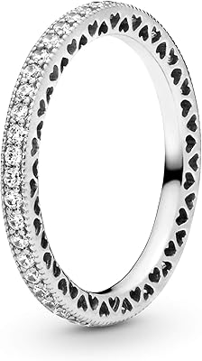 Bague en argent sterling parsemée d'une pierre de zircone cubique en forme de coeurs et de coeurs, métal, zircone cubique. La boutique en ligne DIAYTAR COTE D'IVOIRE propose une approche innovante du commerce électronique, en mettant l'accent sur la personnalisation et la convivialité. Elle permet aux clients de découvrir de nouveaux produits et de profiter d'offres personnalisées, renforçant ainsi leur fidélité. C'est la référence pour un shopping en ligne personnalisé en Côte d'Ivoire.
