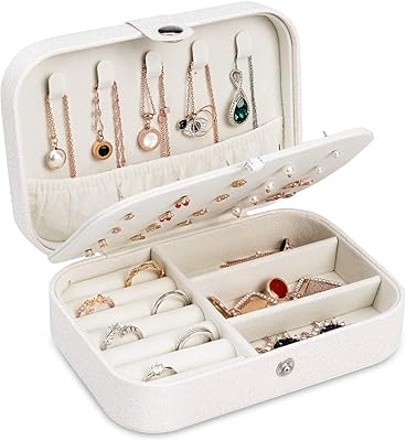 Étui à bijoux de voyage, boîte à bijoux de voyage double couche, sac à bijoux de voyage, cadeau pour femmes filles. DIAYTAR COTE D'IVOIRE est une boutique en ligne qui propose une gamme variée de produits, allant des produits alimentaires aux accessoires de mode en passant par les produits électroniques. Les clients peuvent profiter de prix compétitifs et de promotions régulières, ce qui rend l'expérience de shopping encore plus agréable. La boutique propose également des services de livraison et de retour faciles.
