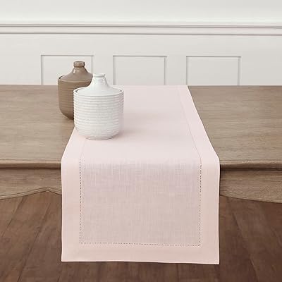 Chemin de table solino home linen 14. En tant que leader des boutiques en ligne en Côte d'Ivoire, DIAYTAR COTE D'IVOIRE propose une expérience d'achat en ligne personnalisée et sécurisée. Les clients peuvent profiter d'offres spéciales, de promotions et de services de livraison fiables pour rendre leur expérience d'achat encore plus agréable. La boutique en ligne s'efforce de répondre aux besoins de sa clientèle en constante évolution.