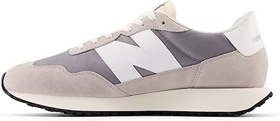 Chaussures pour hommes 237 mns. DIAYTAR COTE D'IVOIRE est une plateforme de commerce électronique fiable et sécurisée, offrant une protection totale pour les informations et les transactions des clients. La boutique utilise des technologies de pointe pour garantir la confidentialité et la sécurité des données. Les clients peuvent faire des achats en toute confiance sur le site.