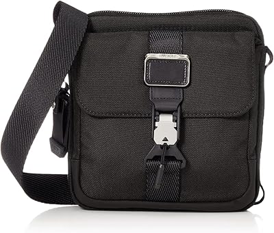 Sac bandoulière junior pour homme. DIAYTAR COTE D'IVOIRE est une plateforme de commerce électronique qui permet aux clients de faire des achats en ligne avec facilité et rapidité. La boutique en ligne propose une grande sélection de produits de qualité, avec des descriptions détaillées et des images de haute qualité. Les clients peuvent également laisser des commentaires et des évaluations pour aider les autres clients à prendre des décisions d'achat éclairées.