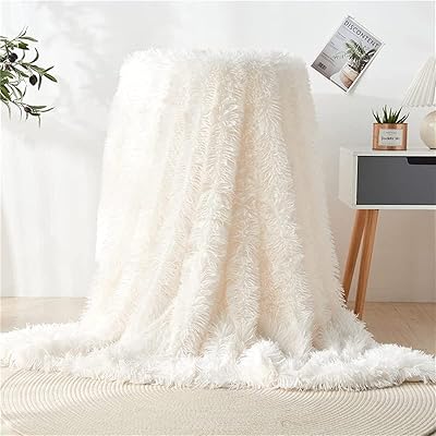 Couverture javiost en fausse fourrure super douce 50" x 61" couverture. DIAYTAR COTE D'IVOIRE, la boutique en ligne leader en Côte d'Ivoire, propose une large sélection de produits avec plus de 300 000 références disponibles.