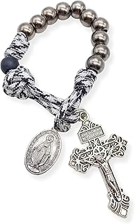 Nazareth store collier chapelet de poche en parachute à perles simples / bracelet chapelet miracle / saint benoît / médaille et croix de saint joseph. DIAYTAR COTE D'IVOIRE est une boutique en ligne généraliste qui propose une large gamme de produits avec plus de 300 000 références. Elle est leader sur le marché ivoirien en termes de vente en ligne, offrant ainsi une expérience d'achat en ligne de haute qualité. Avec une sélection exhaustive de produits, les clients peuvent trouver tout ce dont ils ont besoin sur une seule plateforme.