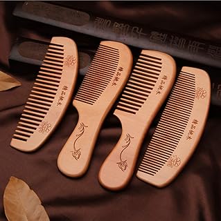 Ensemble de 4 peignes en bois faits à la main avec brosse antistatique et anti-emmêlement faite à la main pour cheveux assortis. Avec plus de 300000 références, DIAYTAR COTE D'IVOIRE est l'une des boutiques en ligne les plus fournies de Côte d'Ivoire. Elle propose une gamme variée de produits de marques renommées et elle est réputée pour ses prix compétitifs et sa livraison rapide.