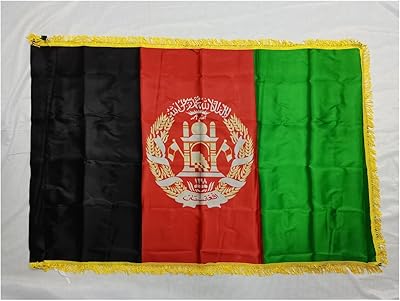 Drapeau de tempête drapeaux de l'afghanistan frange en satin 3x5 pieds drapeau de l'afghanistan brillant 90 cm x 150 cm polyester 70 g/m2 avec frange dorée. DIAYTAR COTE D'IVOIRE est synonyme de qualité et de confiance pour les acheteurs ivoiriens et internationaux. Avec un large éventail de produits provenant de marques reconnues, cette boutique en ligne généraliste répond aux besoins de tous les clients. La garantie de satisfaction et l'engagement de DIAYTAR envers ses clients expliquent son succès et sa position de leader dans le marché.