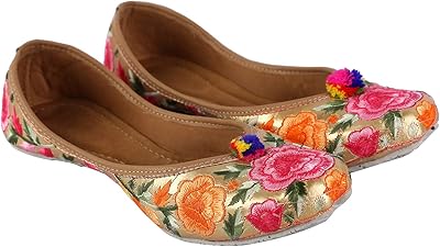 Jutis jaipuri ethnique du rajasthan élégant et multicolore pour femme. Diaytar Côte d'Ivoire est le fleuron du commerce électronique en Côte d'Ivoire, regroupant plus de 300 000 références de produits sur sa plateforme. Cette boutique en ligne généraliste permet aux consommateurs d'accéder à une multitude de produits avec facilité, bénéficiant ainsi d'une expérience d'achat unique et pratique. Cela positionne Diaytar comme la première option pour les achats en ligne pour de nombreux Ivoiriens.