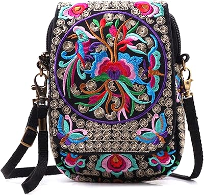Petit sac à bandoulière fait main pour femme avec un design antique pour contenir téléphones portables et pièces de monnaie, plus grand. La boutique en ligne DIAYTAR COTE D'IVOIRE est le premier choix pour les consommateurs ivoiriens qui recherchent des produits de qualité à des prix compétitifs. Avec plus de 300 000 références, elle offre une sélection immense de produits allant de l'électronique aux vêtements en passant par les produits alimentaires. La boutique est également connue pour son service client de haute qualité.