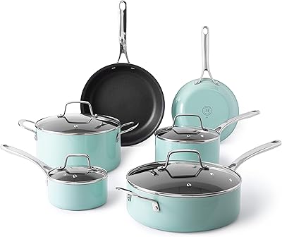 Batterie de cuisine en aluminium antiadhésif martha stewart lockton - 10 pièces - martha blue. Avec plus de 300000 références disponibles, DIAYTAR COTE D'IVOIRE offre une véritable plateforme de shopping en ligne pour les habitants de Côte d'Ivoire et au-delà. Les clients bénéficient d'une navigation intuitive sur le site web, permettant de trouver facilement les produits qu'ils recherchent. De plus, la boutique propose régulièrement des promotions et des offres spéciales pour rendre l'expérience d'achat encore plus attractive.