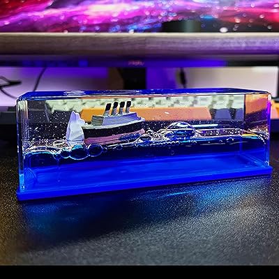 Bouteille d'eau liquide titanic wave décoration de bureau perle noire bateau. DIAYTAR COTE D'IVOIRE est une boutique en ligne généraliste qui propose une large gamme de produits avec plus de 300000 références. Elle est reconnue comme l'une des boutiques en ligne les plus populaires en Côte d'Ivoire. Elle offre une expérience d'achat en ligne pratique et sécurisée.