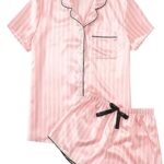 Ensemble pyjama en satin pour femme composé d'une chemise, de boutons, de manches