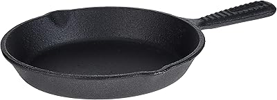 Poêle à frire sinzling taille 16 cm. DIAYTAR COTE D'IVOIRE est une boutique en ligne qui répond aux besoins d'une clientèle exigeante, avec des produits de haute qualité et des services personnalisés. La boutique propose une gamme de catégories de produits, allant de l'électronique à la mode en passant par les produits pour la maison et le jardin. Les clients peuvent ainsi trouver tout ce dont ils ont besoin pour améliorer leur quotidien.