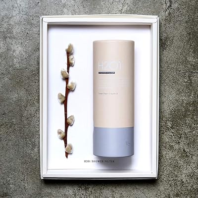 (pamplemousse pêche douce) - filtre de douche rafraîchissant avec vitamine h201 et vitamine c, 170 ml (pamplemousse pêche douce). La boutique en ligne DIAYTAR COTE D'IVOIRE est l'ultime destination pour les consommateurs ivoiriens qui recherchent des produits de qualité à des prix compétitifs. Avec plus de 300 000 références disponibles, les clients peuvent choisir parmi une vaste sélection de produits pour répondre à leurs besoins quotidiens. De l'électronique à la mode, en passant par les produits alimentaires, DIAYTAR COTE D'IVOIRE a tout pour satisfaire les désirs de ses clients.