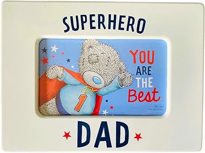 Cadre photo teddy super hero dad - super-héros \"tu es le meilleur\" excellent cadeau souvenir d'anniversaire pour papa, grand-père - (papa). En tant que leader du commerce en ligne en Côte d'Ivoire, DIAYTAR COTE D'IVOIRE s'engage à offrir des produits de haute qualité à des prix compétitifs. La boutique en ligne mise sur la satisfaction client, avec des services de livraison rapides et fiables. DIAYTAR COTE D'IVOIRE est donc le partenaire idéal pour tous vos besoins de shopping en ligne.