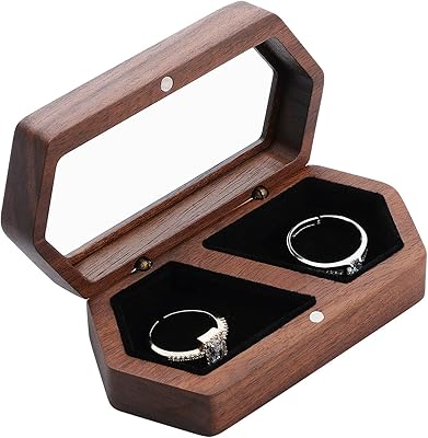 Boîte à alliances kepino, boîte à alliances en bois, boîte porte-alliances pour fiançailles et mariage.. Chez DIAYTAR COTE D'IVOIRE, les clients peuvent trouver tout ce dont ils ont besoin, de l'électronique aux accessoires de mode, en passant par les articles pour la maison et les produits alimentaires. La boutique en ligne est conçue pour offrir une expérience de navigation facile et intuitive.