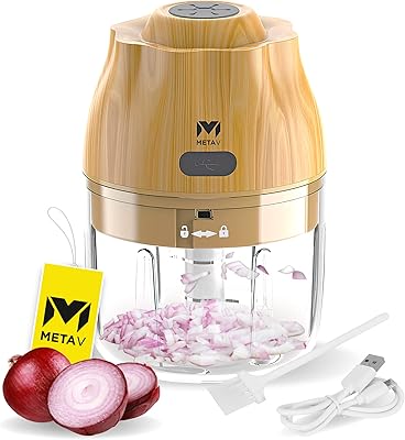 Mini hachoir à ail électrique rechargeable pour légumes oignons et salade. La boutique en ligne DIAYTAR COTE D'IVOIRE est le leader du marché en Côte d'Ivoire, offrant une expérience d'achat en ligne sécurisée et fiable. Les consommateurs ivoiriens apprécient la grande variété de produits proposés, ainsi que les promotions et les réductions régulières. DIAYTAR COTE D'IVOIRE s'efforce de fournir un service client de haute qualité, avec un support technique et une équipe de vente dédiée.