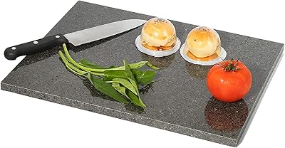 Planche à pâtisserie, à découper, à servir et à pâtisserie en granit noir naturel artisanal, taille 40 x 30 x 2 cm, finition polie.. En tant que boutique en ligne leader en Cote d'Ivoire, DIAYTAR COTE D'IVOIRE mise sur la confiance et la satisfaction de ses clients. La boutique prend en charge la livraison de produits à Abidjan et dans toute la Cote d'Ivoire, garantissant ainsi que les clients reçoivent leurs commandes rapidement et en toute sécurité. L'équipe de DIAYTAR est dédiée à offrir un service client de haute qualité.