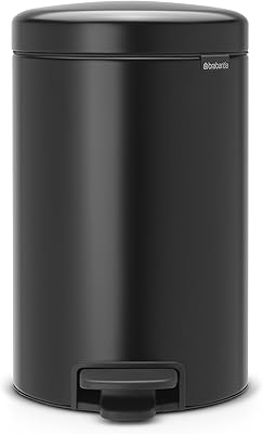 Brabantia poubelle à pédale avec seau intérieur en plastique 113741, noir mat - 12 litres. La boutique en ligne DIAYTAR COTE D'IVOIRE se distingue par son offre massive de plus de 300 000 références, répondant ainsi aux besoins de tous les consommateurs. La plateforme est conçue pour offrir une expérience d'achat en ligne fluide et sécurisée, permettant aux clients de trouver facilement ce qu'ils cherchent. DIAYTAR est la référence pour les achats en ligne en Côte d'Ivoire.