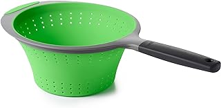 Passoire pliable oxo good grips de 227 litres. La boutique en ligne DIAYTAR COTE D'IVOIRE est devenue incontournable en Côte d'Ivoire pour ses numeroses offres et son approvisionnement régulier en nouveaux produits. Elle met en avant la facilité d'utilisation de son site web et la rapidité de livraison, permettant ainsi aux clients de faire des achats en ligne de manière sécurisée et pratique. Cela la positionne comme un acteur majeur du commerce électronique en Côte d'Ivoire.