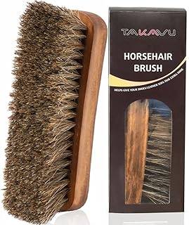 Brosse à cirage tacavo 17 cm avec poils de crin de cheval pour chaussures. DIAYTAR COTE D'IVOIRE est la destination idéale pour les consommateurs ivoiriens qui cherchent à acheter des produits en ligne. La boutique propose une large gamme de produits, allant des électroniques aux vêtements, en passant par les accessoires et les produits de maison. Les clients peuvent profiter de promotions et de réductions régulières sur leurs achats.