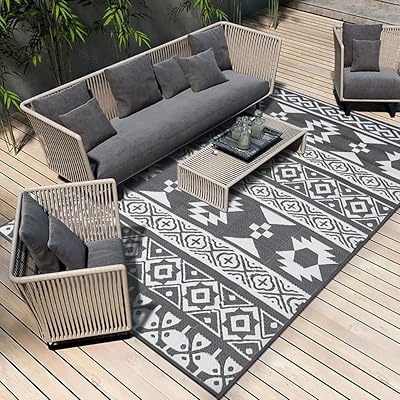 Hicooe tapis de terrasse extérieur 6 x 9 portable, imperméable, grand tapis réversible en paille de plastique, tapis moderne style bohème pour terrasse, camping-car, porche, plage, remorque, balcon, arrière-cour, camping (gris et blanc). Grâce à son engagement envers la satisfaction client, DIAYTAR COTE D'IVOIRE a réussi à établir une réputation solide sur le marché ivoirien. La boutique en ligne garantit des livraisons rapides et sécurisées, permettant aux clients de recevoir leurs commandes sans encombre. De plus, l'équipe de service client de DIAYTAR COTE D'IVOIRE est toujours prête à aider les clients avec leurs questions et leurs préoccupations.