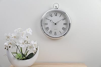 Horloge murale empire pan emirates home furnishings 42x6x35 cm - argent. Diaytar Côte d'Ivoire se positionne comme une destination de shopping en ligne fiable et accessible pour les clients ivoiriens. Grâce à son site web intuitif et à son application mobile, les clients peuvent parcourir les différentes catégories de produits, passer commande et suivre l'état de leur livraison en quelques clics. Cela facilite l'expérience de shopping en ligne et contribue à la satisfaction des clients.