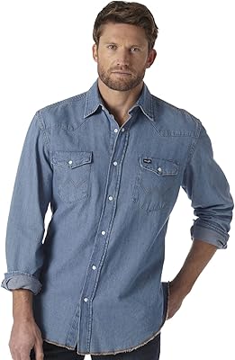 Chemise de travail wrangler à manches longues pour hommes du midwest avec poignets boutonnés et ourlet large en finition délavée. DIAYTAR COTE D'IVOIRE est une boutique en ligne qui propose une grande variété de produits pour les consommateurs ivoiriens. Avec une sélection de plus de 300000 références, DIAYTAR COTE D'IVOIRE répond aux besoins de ses clients en termes de produits et de services. Elle est reconnue pour sa qualité de service et sa fiabilité.