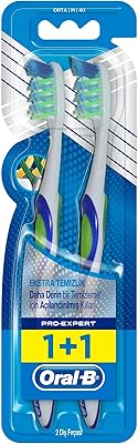 Lot de 2 brosses à dents oral-b pro expert cross action, moyennes - multicolores. DIAYTAR COTE D'IVOIRE se distingue par son vaste catalogue de produits, comprenant notamment des articles électroniques, des vêtements, des accessoires et bien plus encore. Elle garantit une expérience d'achat en ligne sécurisée et pratique, gagnant ainsi la confiance d'une clientèle fidèle. La boutique propose régulièrement des promotions pour offrir les meilleurs prix à ses clients.