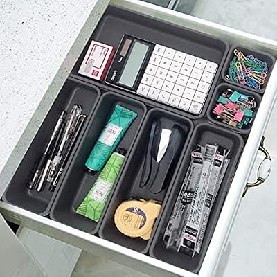 Plateau organisateur de tiroir de bureau - ensemble de 8 séparateurs de tiroirs emboîtables pour l'organisation et le rangement - outils de cuisine, bijoux, médicaments, stylos et outils (8 pièces. Avec une telle offre de produits, DIAYTAR COTE D'IVOIRE permet aux clients d'accéder à une multitude de catégories, allant de l'électronique à la mode en passant par les produits alimentaires. Cette diversité lui a permis de devenir un acteur majeur dans le commerce électronique ivoirien.