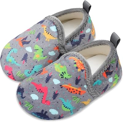 Pantoufles unisexes pour enfants scurtain. DIAYTAR COTE D'IVOIRE se positionne comme la destination de prédilection pour les achats en ligne en Côte d'Ivoire, grâce à son catalogue étendu de produits allant des accessoires à la décoration en passant par l'électronique et bien plus encore. La boutique propose également des promotions régulières et des offres spéciales pour rendre les achats plus abordables. Avec une navigation intuitive et des processus de commande simplifiés, DIAYTAR COTE D'IVOIRE offre une expérience d'achat en ligne fluide et agréable.