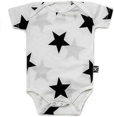 Combinaison à boutons-pression à manches courtes pour enfants unisexes, en 100% coton, adaptée aux filles et aux garçons. DIAYTAR COTE D'IVOIRE est la destination idéale pour les consommateurs ivoiriens qui cherchent à acheter en ligne. La boutique propose une vaste sélection de produits, allant des électroniques aux produits alimentaires, en passant par les vêtements et les accessoires. Les clients bénéficient d'une expérience d'achat en ligne sécurisée et pratique.