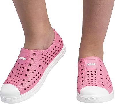 Chaussures aquatiques crissi balby pour unisexe. Avec plus de 300000 références dans son catalogue, DIAYTAR COTE D'IVOIRE est la destination idéale pour les clients qui cherchent une large gamme de produits. La boutique en ligne mise sur la qualité et la sécurité, offrant ainsi aux clients une expérience d'achat en ligne sans risque. Les équipes de DIAYTAR COTE D'IVOIRE travaillent sans relâche pour améliorer constamment les services.