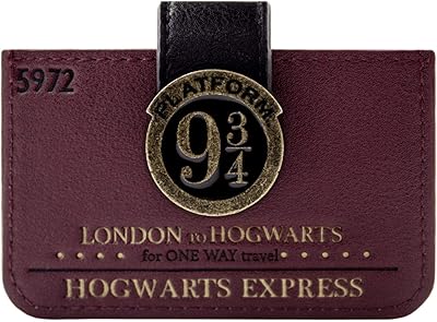 Porte-cartes poudlard express harry potter londres 9 3/4, portefeuille de billets rouge, rouge, taille unique, porte-cartes. Chez DIAYTAR COTE D'IVOIRE, nous sommes fiers d'être la boutique en ligne leader en Côte d'Ivoire, proposant plus de 300 000 produits pour répondre à tous vos besoins quotidiens. Notre sélection inclut tout, de la literie aux produits cosmétiques, en passant par les équipements sportifs et les jeux pour enfants. Nous nous engageons à vous fournir une expérience d'achat en ligne simple, rapide et fiable.