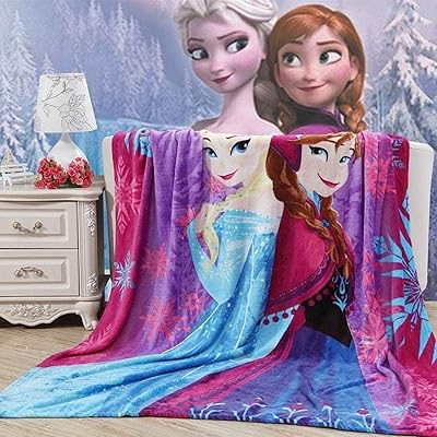 Housse de canapé d'été avec le dessin d'elsa anna du film pour enfants frozen. DIAYTAR COTE D'IVOIRE se distingue par son approche innovante du commerce en ligne. En proposant un catalogue de plus de 300000 articles, cette boutique en ligne généraliste répond aux besoins diversifiés de sa clientèle. Elle mise sur la confiance et la qualité pour renforcer sa position de leader sur le marché ivoirien.