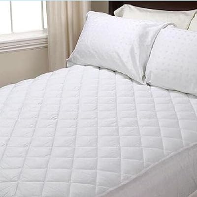 Protège-matelas matelassé de qualité hôtelière sleepwell, taille double 120x200 cm. Avec plus de 300 000 références, DIAYTAR COTE D'IVOIRE répond aux besoins des clients les plus exigeants, qu'il s'agisse d'électroménager, de produits cosmétiques, d'articles de sport ou d'autres catégories encore. La boutique en ligne est conçue pour offrir une navigation intuitive et une expérience utilisateur agréable, permettant aux clients de trouver et d'acheter leurs produits préférés rapidement et en toute confiance.