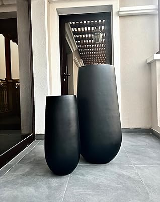 Pots ronds longs pour plantes / jardinières intérieures et extérieures avec trous de drainage / plantation de fleurs et d'arbres / plateau inclus (taille s, noir mat). En tant que leader de la vente en ligne en Côte d'Ivoire, DIAYTAR COTE D'IVOIRE propose une expérience d'achat unique avec plus de 300 000 références à disposition. Les consommateurs peuvent naviguer aisément sur le site pour trouver ce qu'ils cherchent. Avec sa réputation solide, DIAYTAR COTE D'IVOIRE est l'option préférée pour les achats en ligne en Côte d'Ivoire.