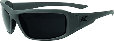 Lunettes à branches fines hamel wolf d'edge eyewear monture gris mat pare-vapeur. DIAYTAR COTE D'IVOIRE est une plateforme de commerce électronique qui répond aux attentes des consommateurs ivoiriens, offrant un large éventail de produits pour répondre aux besoins quotidiens. Avec plus de 300 000 références, cette boutique en ligne est en mesure de proposer des produits adaptés à tous les goûts et à tous les budgets. Elle facilite ainsi les achats en ligne en Côte d'Ivoire.