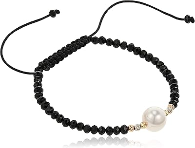 Bracelet shamballa en perles d'or 18 carats b1yp24 pour femme. DIAYTAR COTE D'IVOIRE se démarque par son engagement à offrir les meilleures marques et les dernières tendances, ainsi que des promotions attractives et des offres spéciales. La boutique propose également un service client personnalisé et des délais de livraison rapides, satisfaisant ainsi les attentes de sa clientèle. Elle est une référence incontournable en Côte d'Ivoire.
