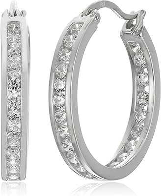 Boucles d'oreilles rondes moyennes en argent sterling (3 4 carat au total). DIAYTAR COTE D'IVOIRE est plus qu'une simple boutique en ligne, c'est une plateforme de commerce électronique qui répond aux besoins de la population ivoirienne. Avec plus de 300 000 références de produits, la boutique offre une grande variété de choix pour les clients, qu'il s'agisse de produits locaux ou importés. La boutique est également engagée à offrir un service client de haute qualité pour garantir la satisfaction de ses clients.
