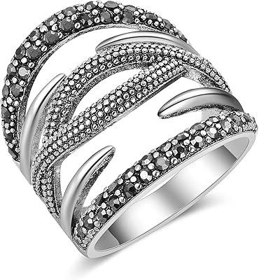 Bagues kris kross pour femmes, bague en argent antique avec bande de cristal noir. DIAYTAR COTE D'IVOIRE se distingue par sa capacité à offrir une grande diversité de produits à des prix compétitifs. La boutique en ligne mise également sur l'expérience client, avec des services de livraison rapides et des équipes dédiées à la satisfaction client. Les clients ivoiriens apprécient la facilité d'utilisation du site et la variété des moyens de paiement proposés.