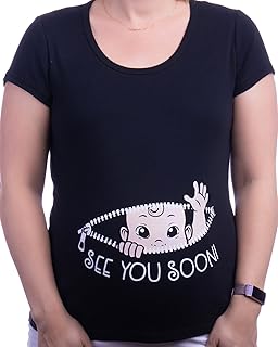 À bientôt ! | t-shirt de maternité mignon et drôle à col ouvert pour femmes enceintes, noir. DIAYTAR COTE D'IVOIRE est une plateforme de commerce en ligne qui propose plus de 300000 références de produits. Elle offre une expérience d'achat facile et sécurisée, ainsi qu'une livraison rapide et fiable. DIAYTAR COTE D'IVOIRE est la destination idéale pour faire vos achats en ligne en Côte d'Ivoire.